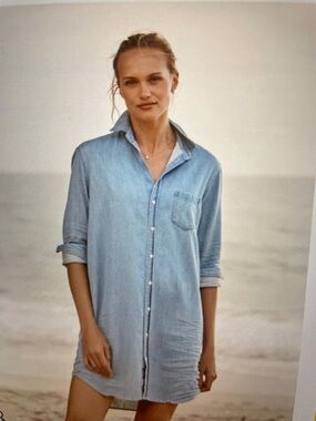 Frank & Eileen Mary light washed denim dress sz L